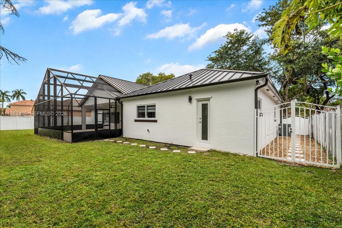 15507 NW 82nd Ct Miami Lakes, FL 33016