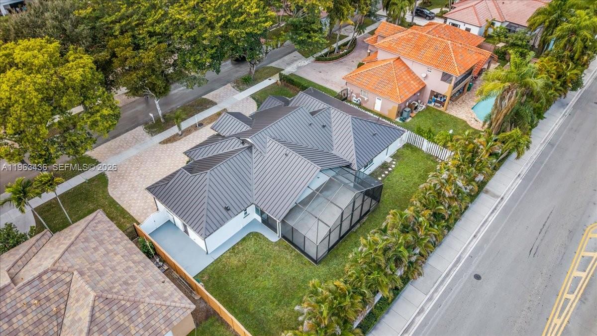 15507 NW 82nd Ct Miami Lakes, FL 33016