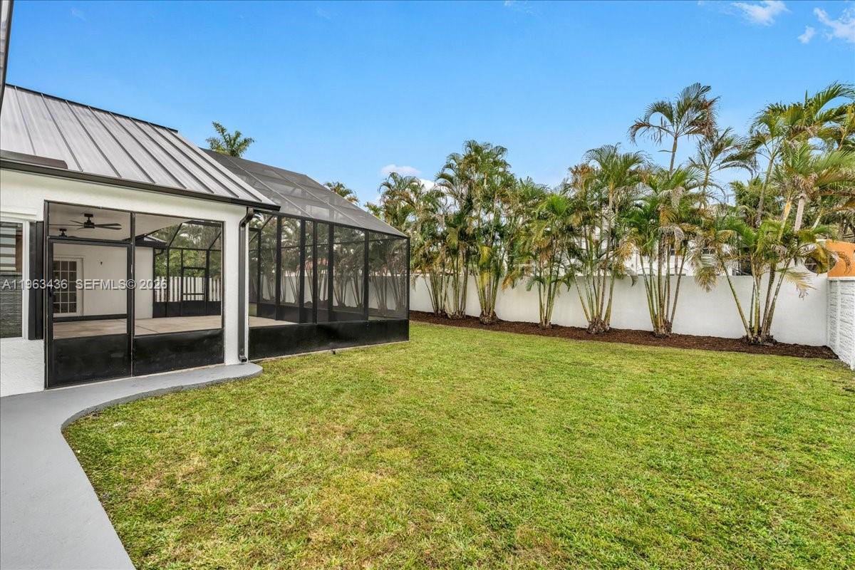 15507 NW 82nd Ct Miami Lakes, FL 33016