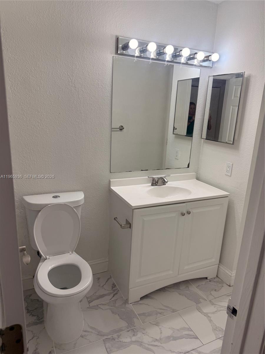 13060 Vista Isles Dr #227 Sunrise, FL 33325