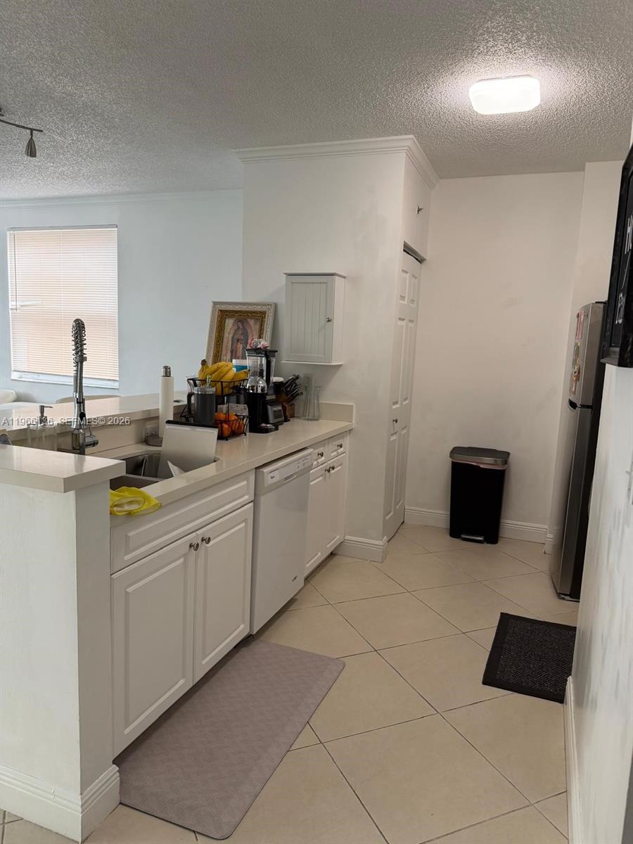 image Porto Bellagio Condo10