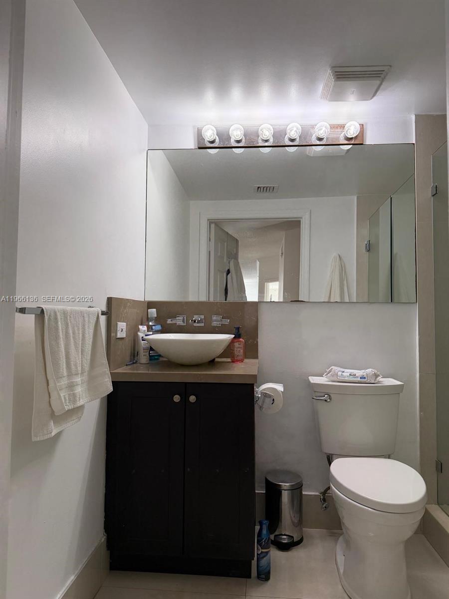 image Porto Bellagio Condo12