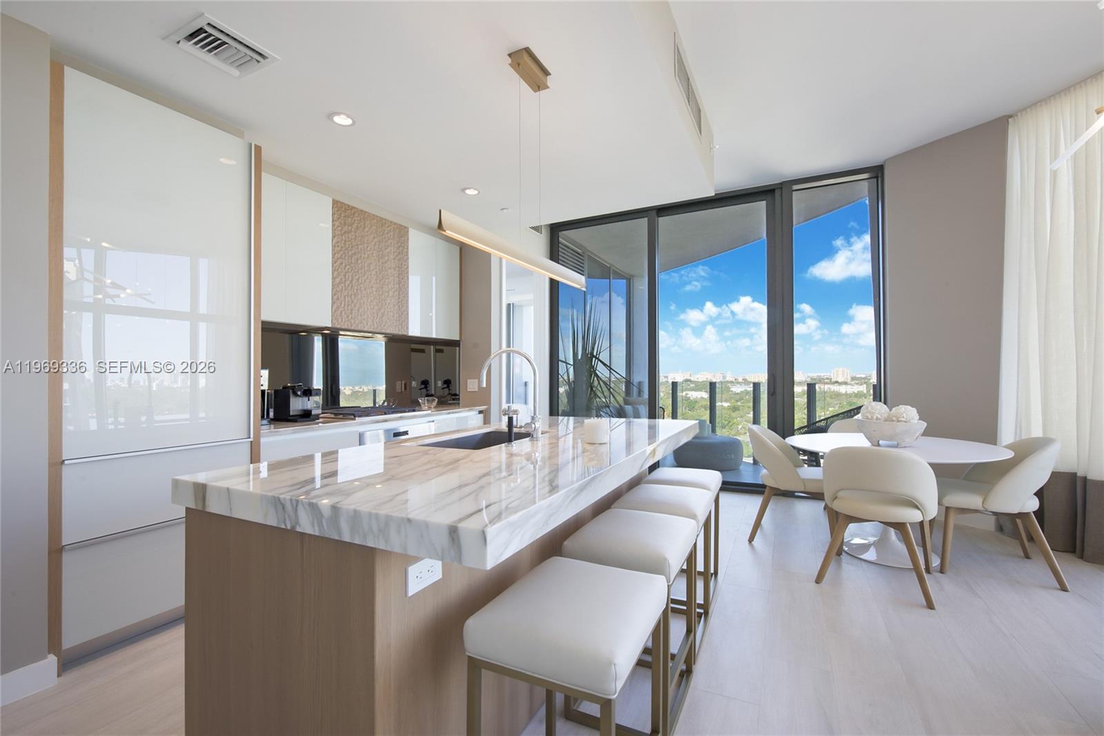 image Park Grove Club Residences1