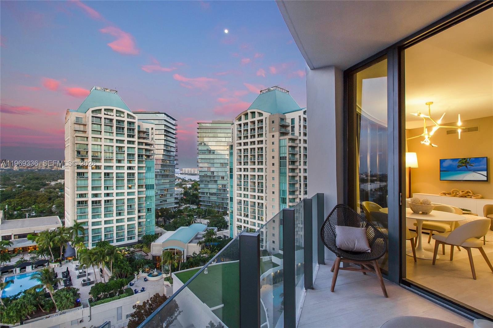 image Park Grove Club Residences7