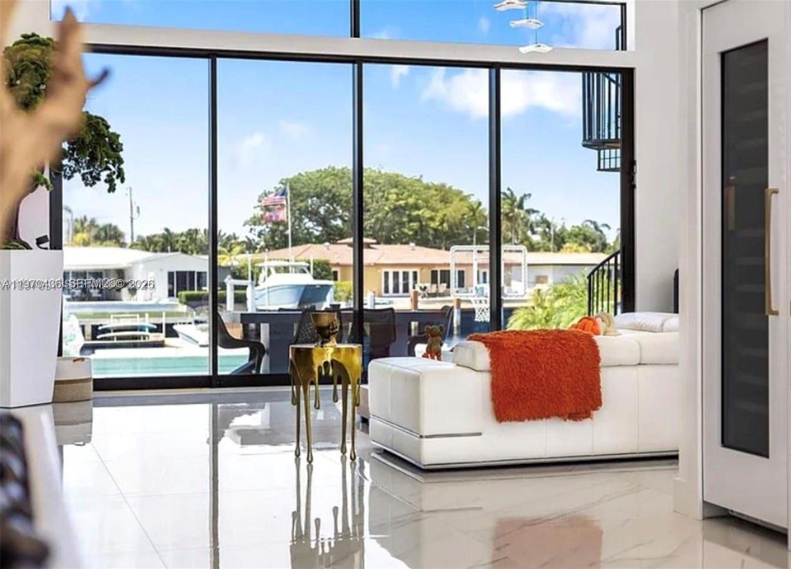 2225 NE 19th St Fort Lauderdale, FL 33305