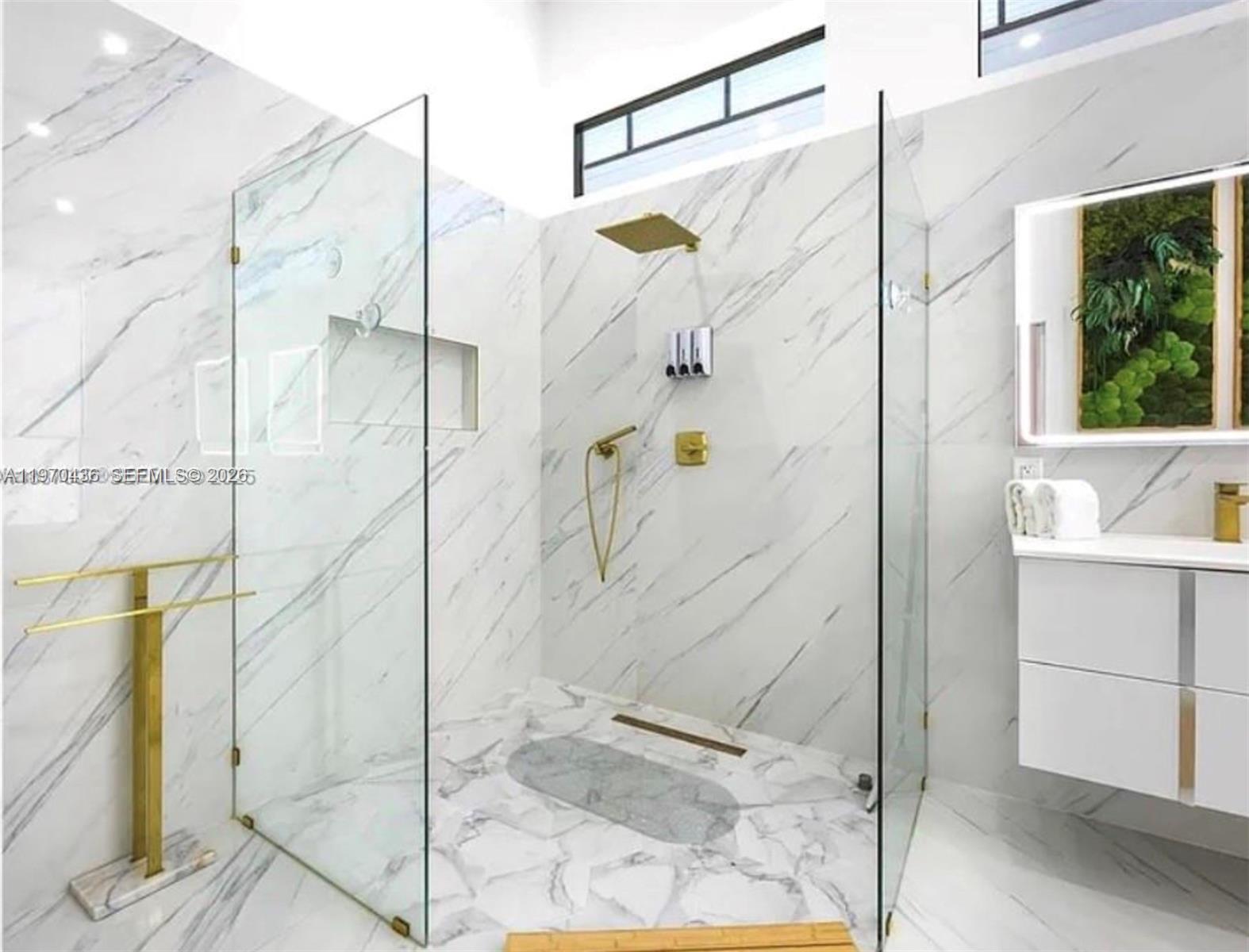 2225 NE 19th St Fort Lauderdale, FL 33305