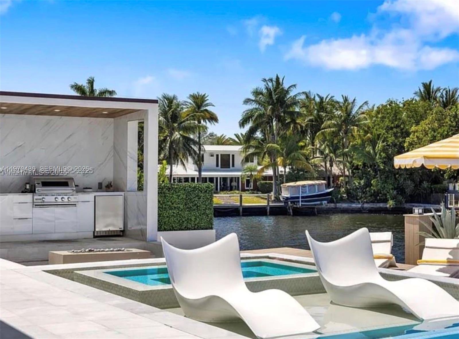 2225 NE 19th St Fort Lauderdale, FL 33305