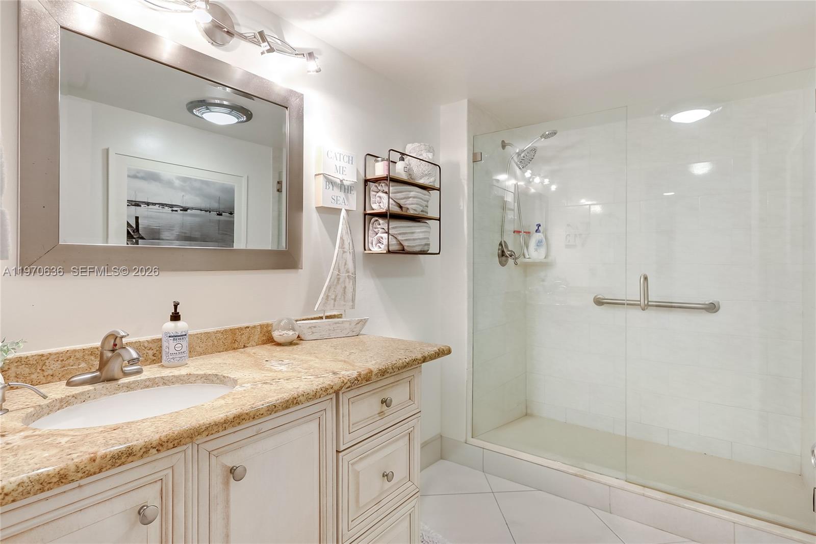 16671 N Traders Xing N #121 Jupiter, FL 33477