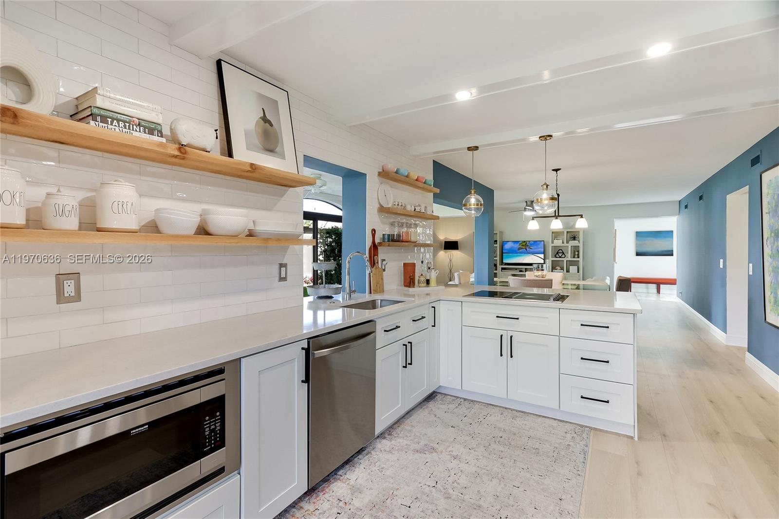 16671 N Traders Xing N #121 Jupiter, FL 33477