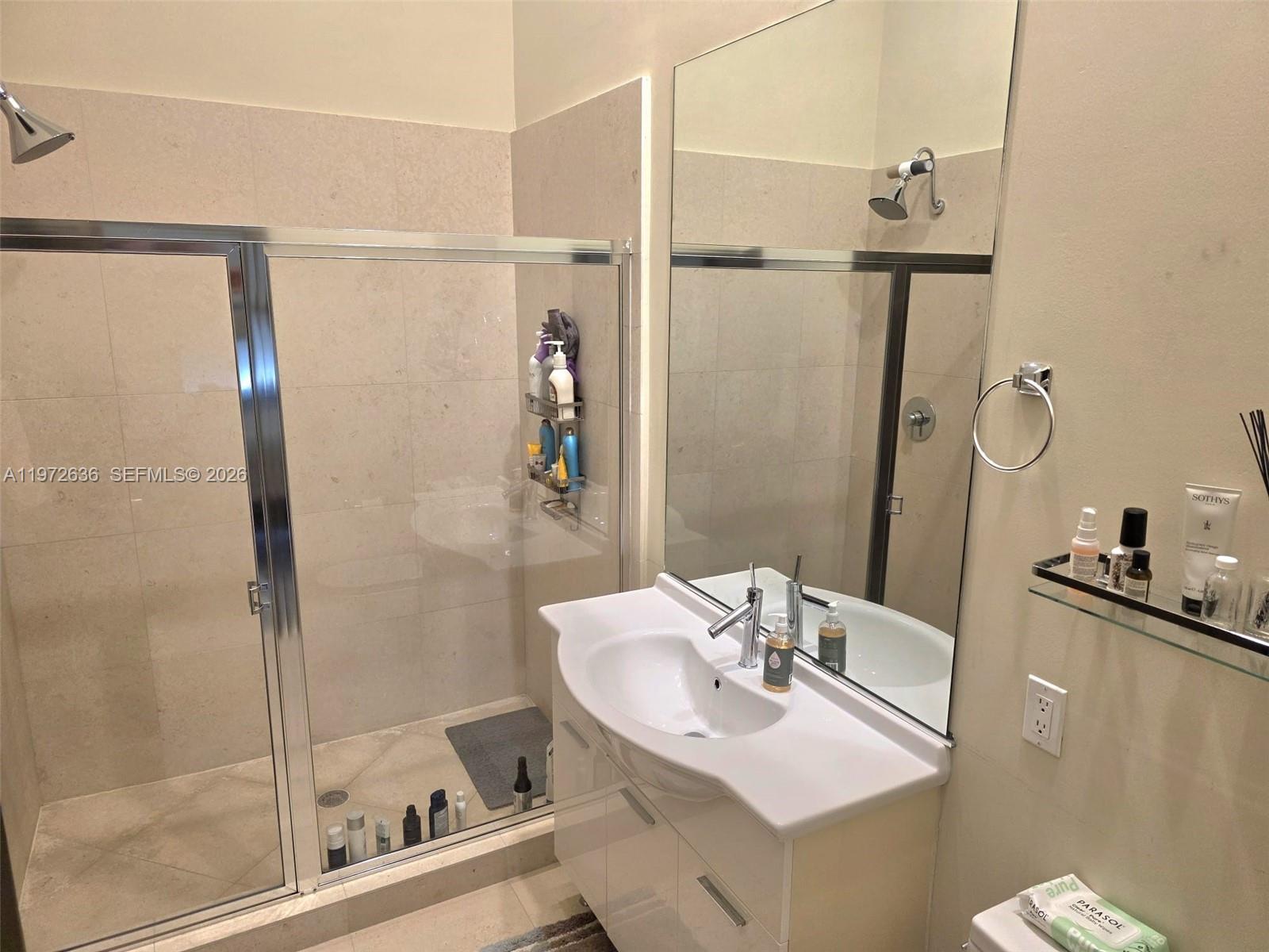 495 Brickell Ave #2201 Miami, FL 33131