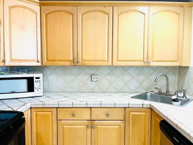 1470 NE 123rd St #A707 North Miami, FL 33161