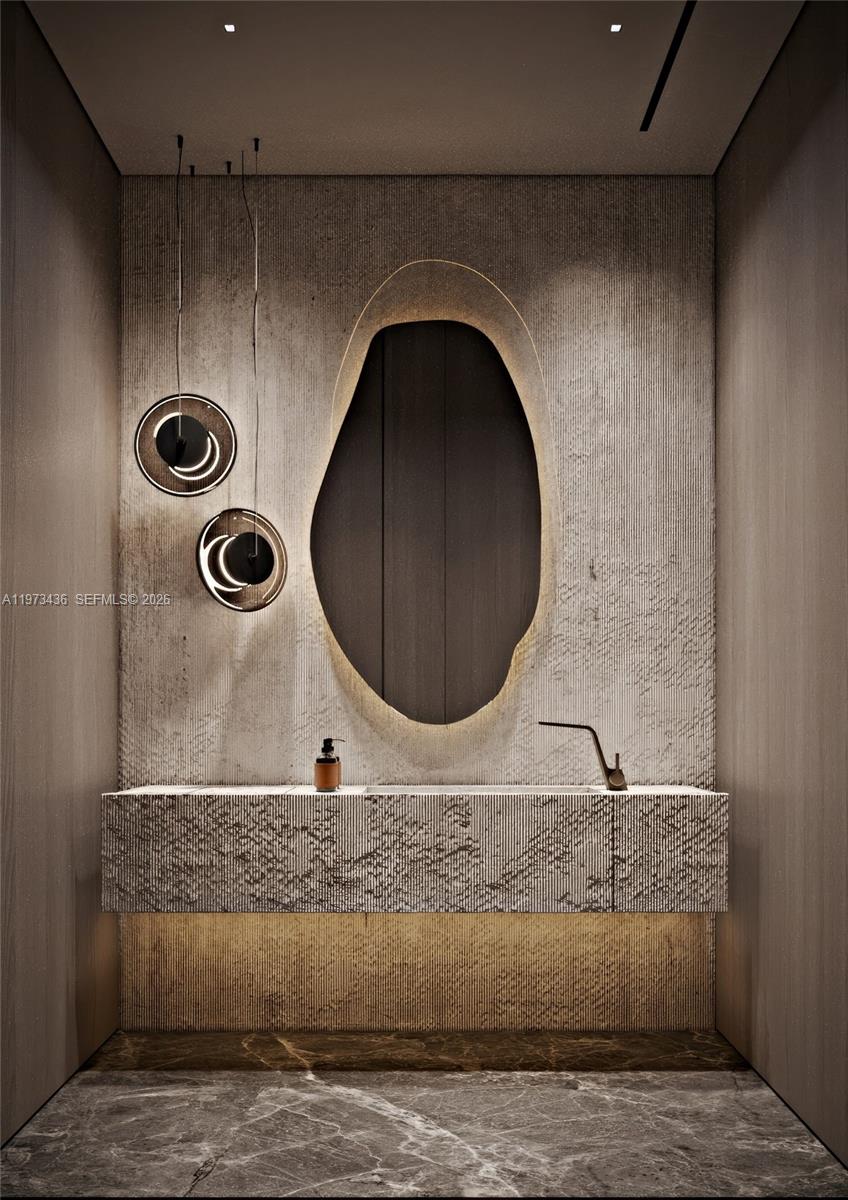 340/320 W Di Lido Dr Miami Beach, FL 33139