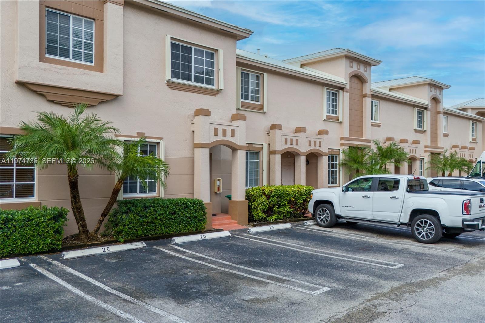 15750 SW 92nd Ave #20C Palmetto Bay, FL 33157