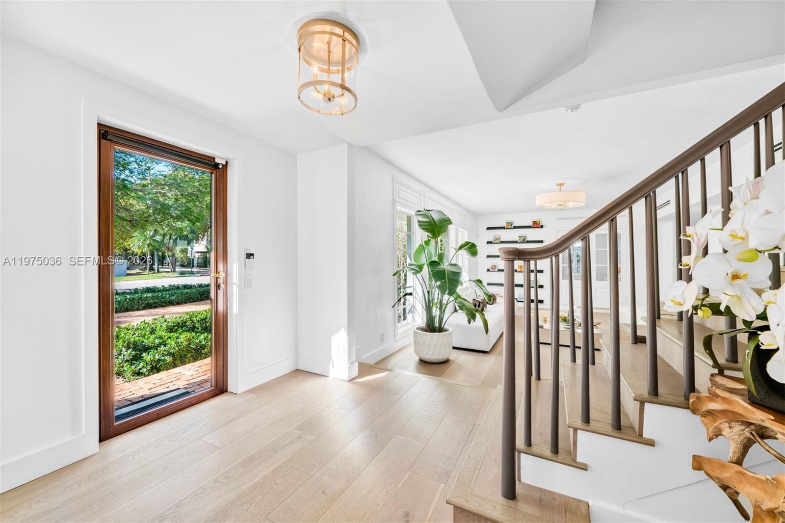 939 W 47th Ct Miami Beach, FL 33140