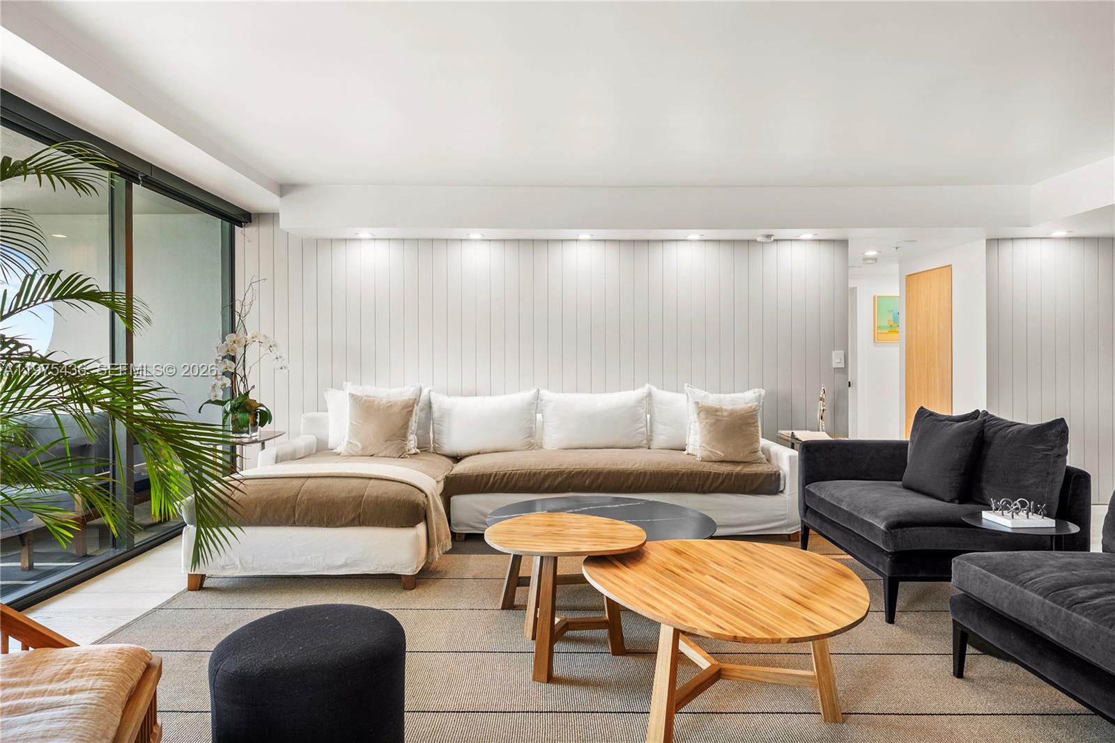 10205 Collins Ave #605 Bal Harbour, FL 33154