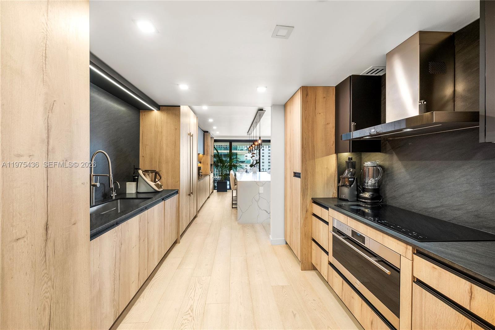 10205 Collins Ave #605 Bal Harbour, FL 33154