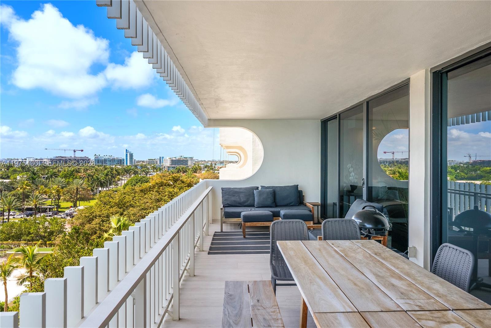 10205 Collins Ave #605 Bal Harbour, FL 33154