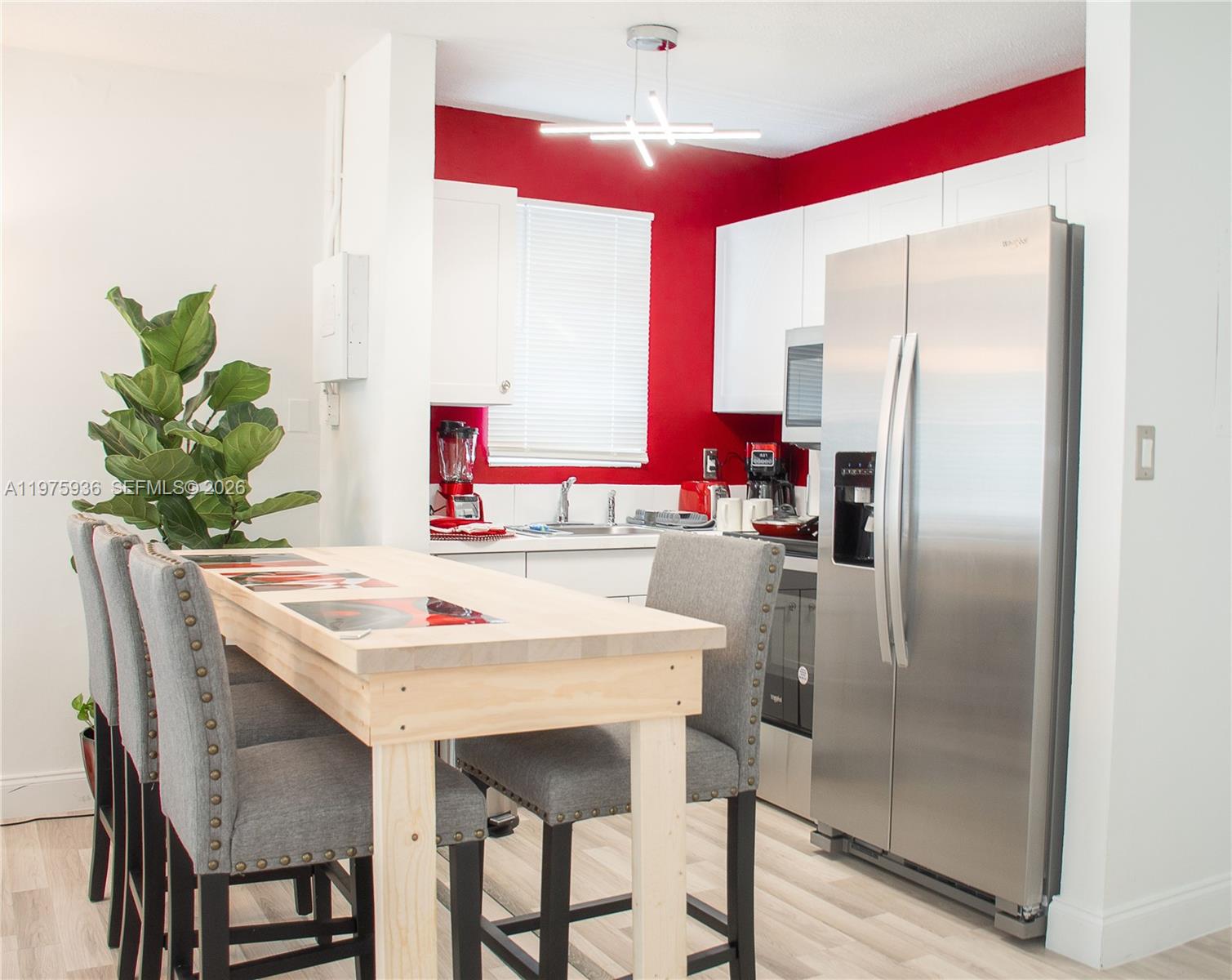 43 NW 41st St Miami, FL 33127