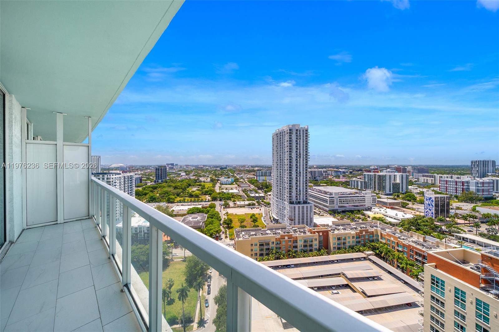 1900 N Bayshore Dr #2512 Miami, FL 33132