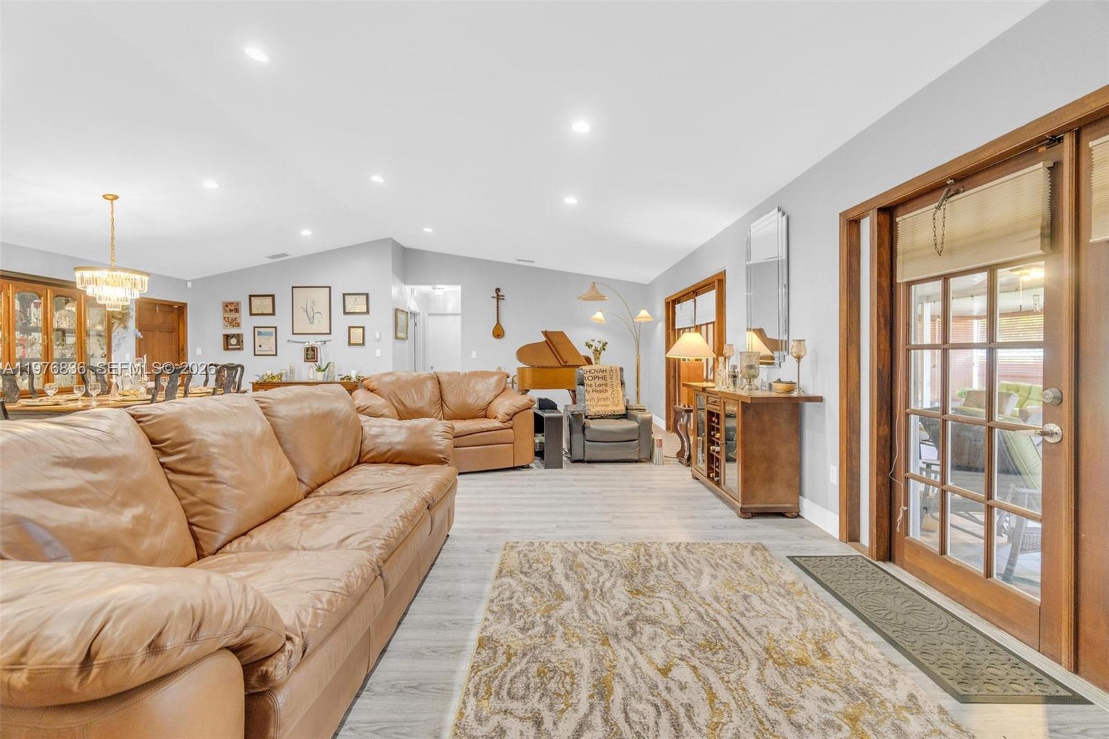 18201 SW 87th Ave Palmetto Bay, FL 33157