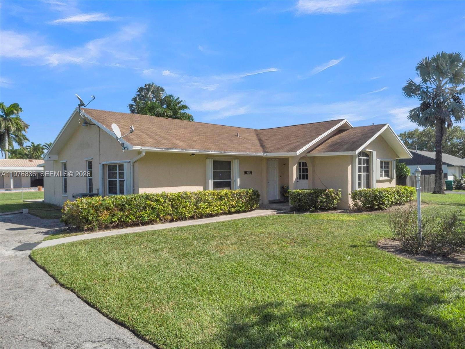 18201 SW 87th Ave Palmetto Bay, FL 33157