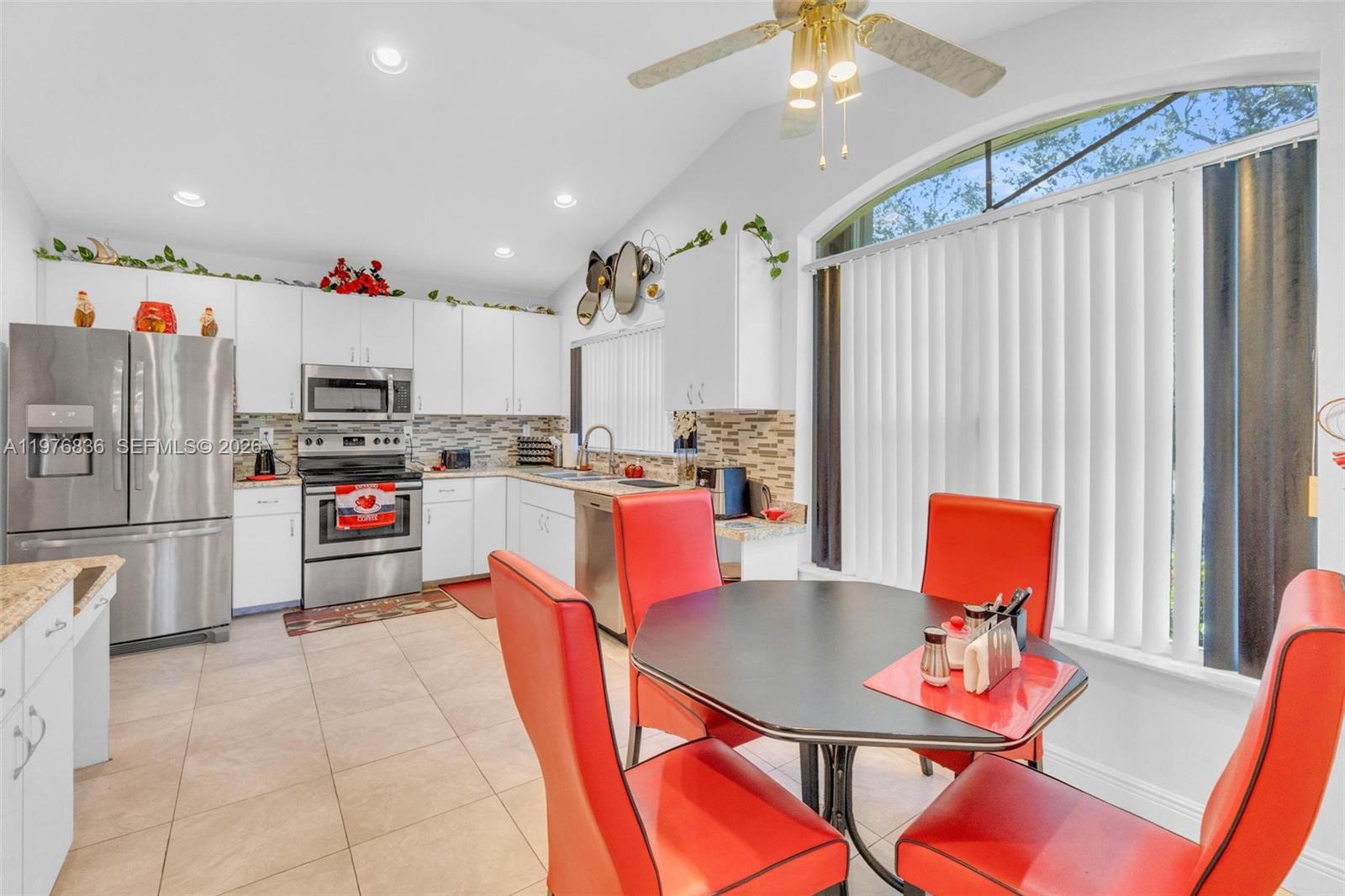 18201 SW 87th Ave Palmetto Bay, FL 33157