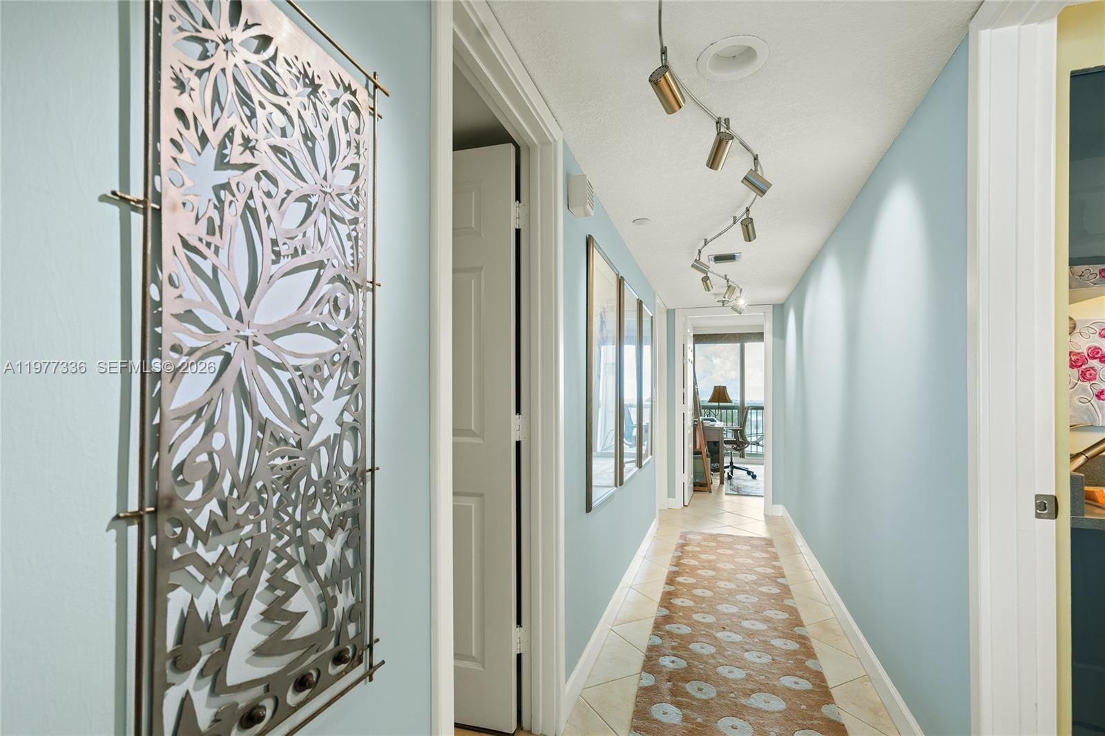 19670 Beach Rd #PHA4 Tequesta, FL 33469