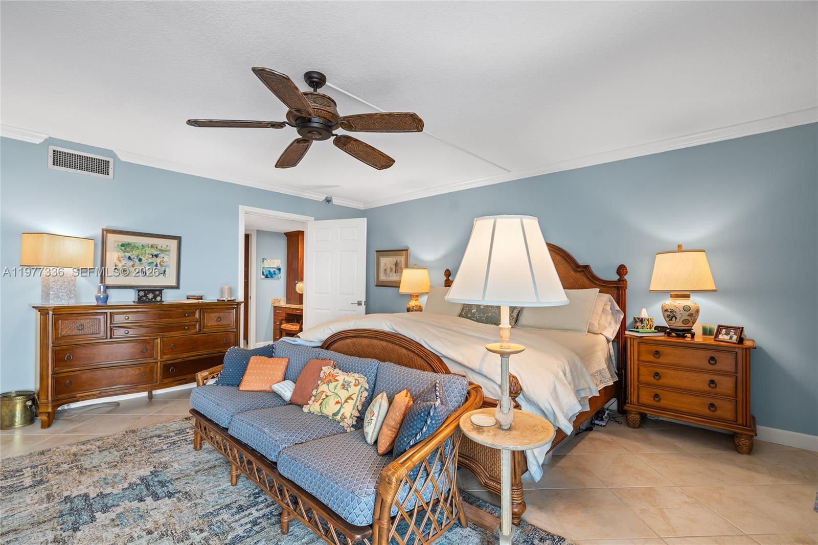 19670 Beach Rd #PHA4 Tequesta, FL 33469