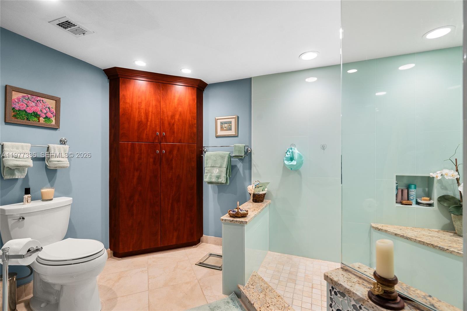 19670 Beach Rd #PHA4 Tequesta, FL 33469