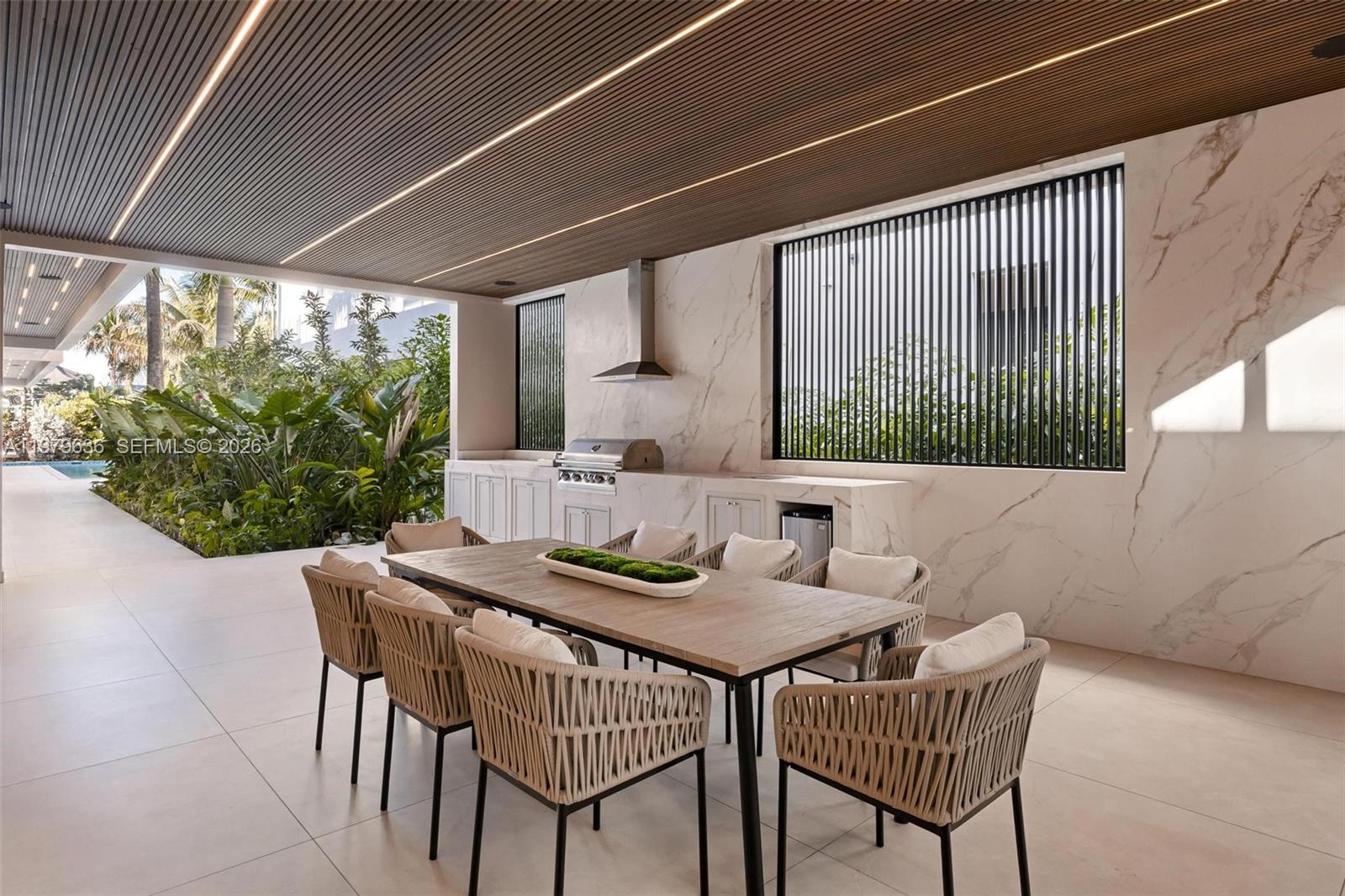 723 NE 77th St Miami, FL 33138