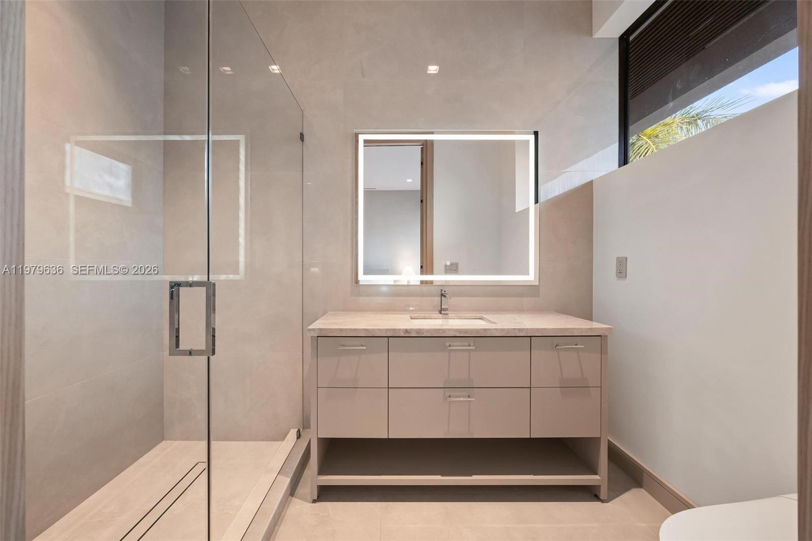 723 NE 77th St Miami, FL 33138