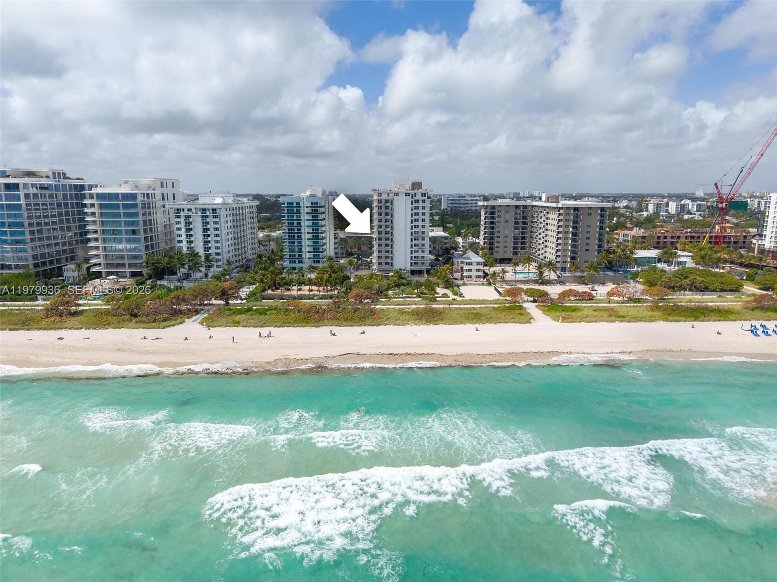 9225 Collins Ave #610