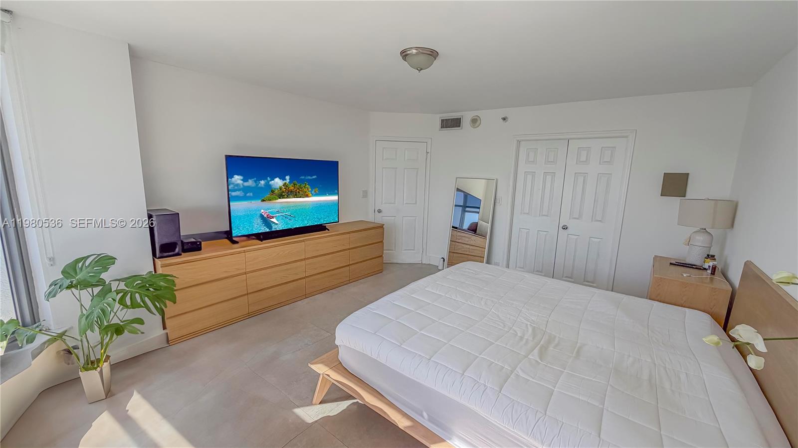 3530 Mystic Pointe Dr #LPH13 Aventura, FL 33180