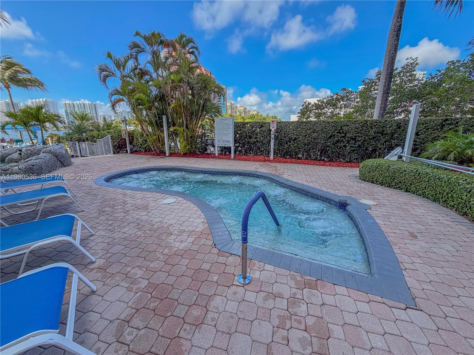 3530 Mystic Pointe Dr #LPH13 Aventura, FL 33180