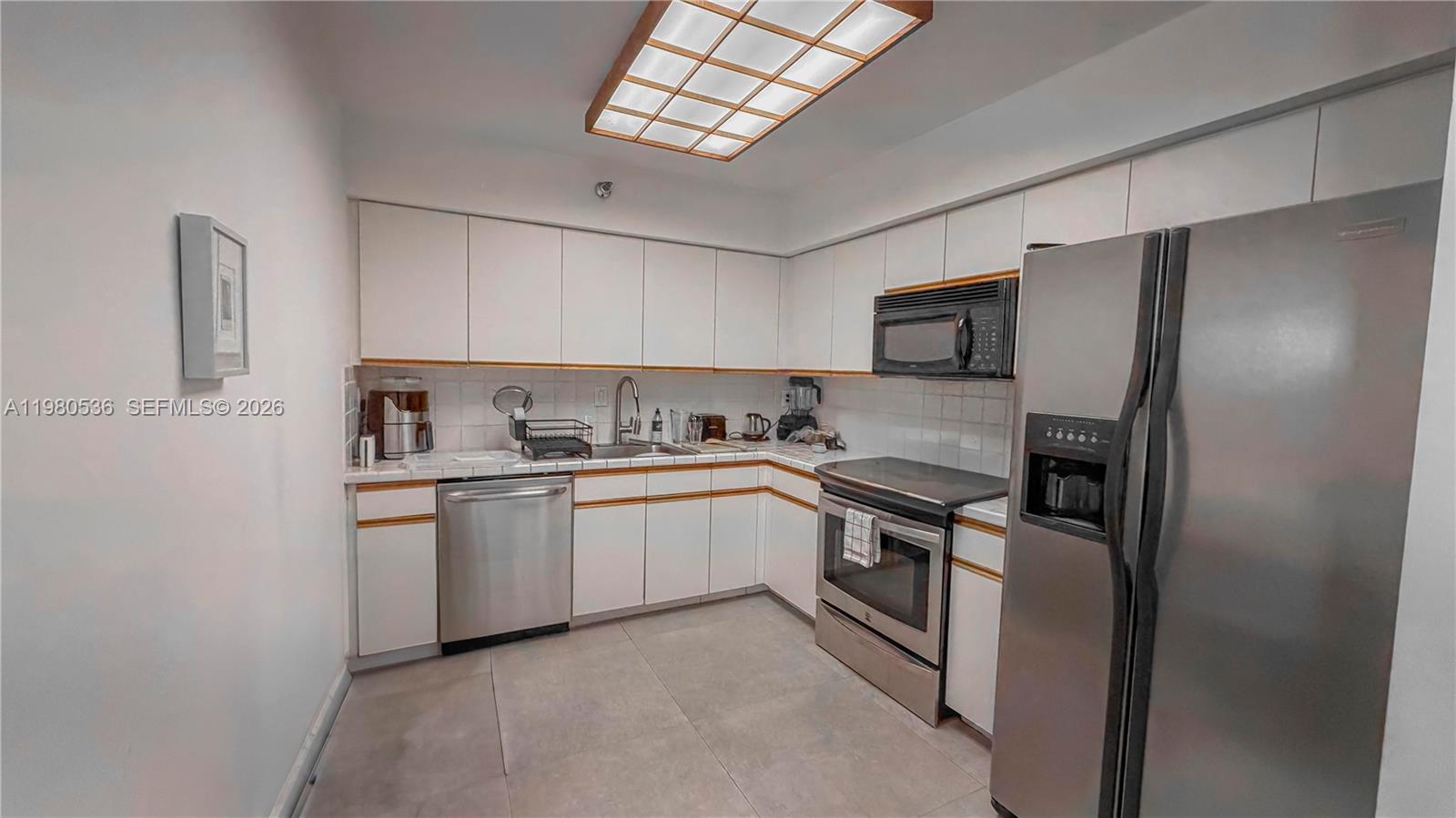 3530 Mystic Pointe Dr #LPH13 Aventura, FL 33180