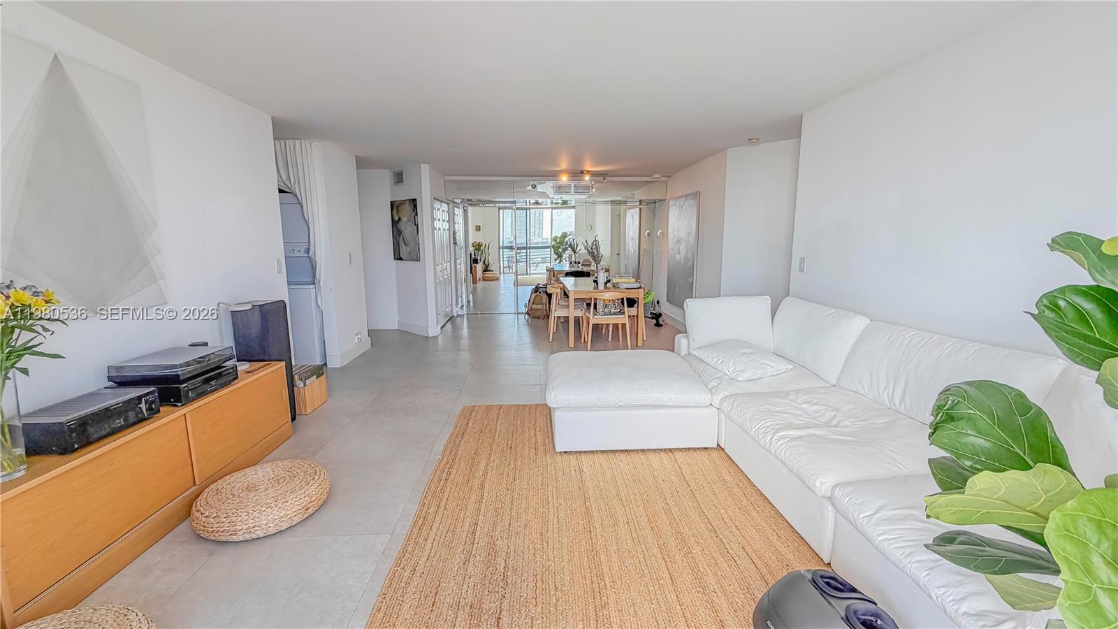 3530 Mystic Pointe Dr #LPH13 Aventura, FL 33180
