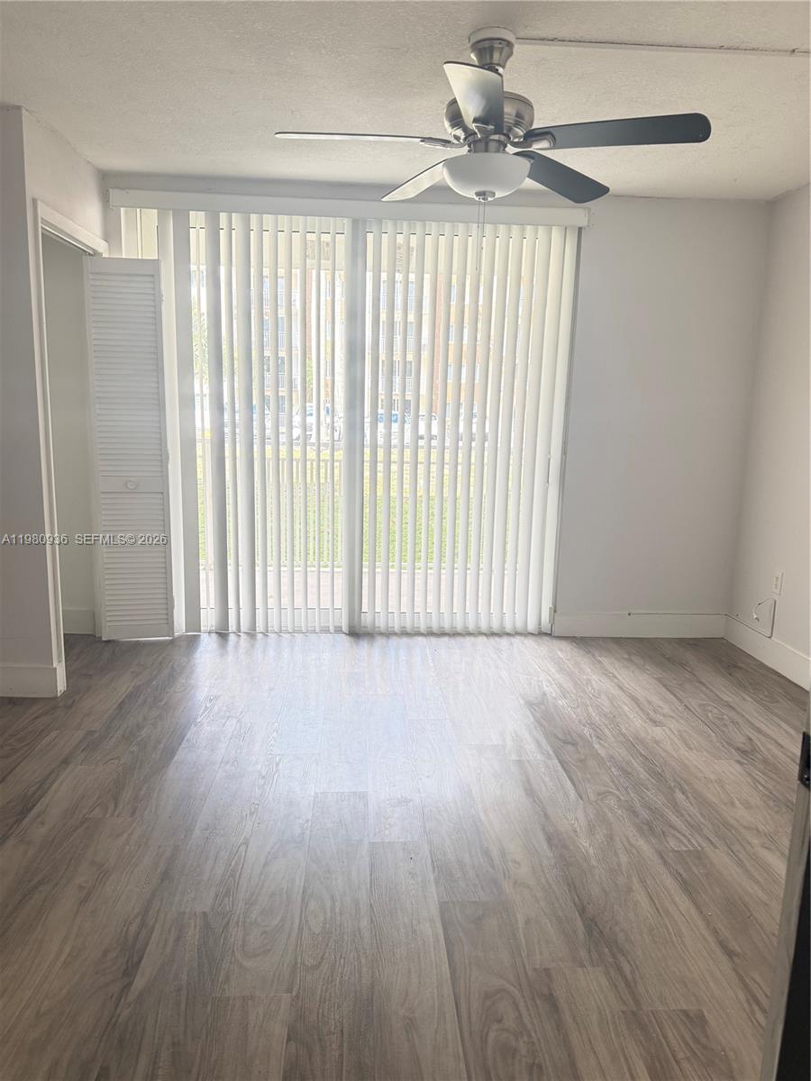 6930 Miami Gdns Dr #1-109