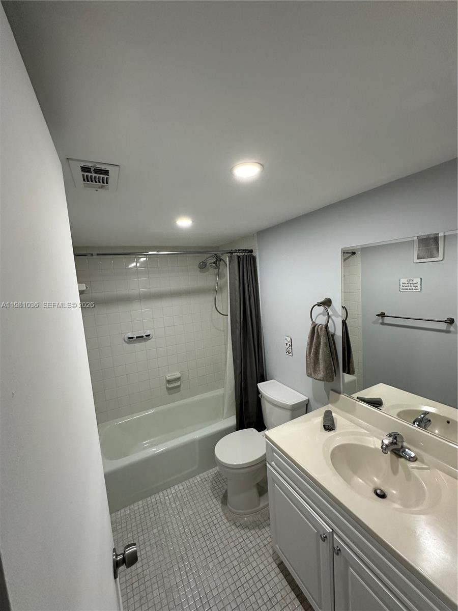 11228 NW 14th Ct Pembroke Pines, FL 33026