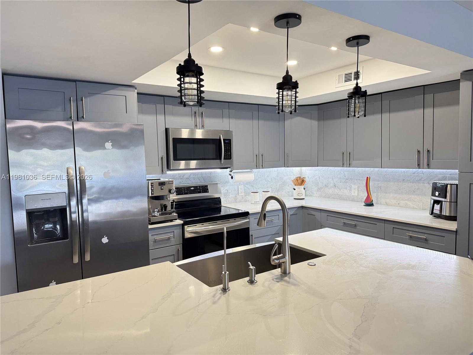 11228 NW 14th Ct Pembroke Pines, FL 33026