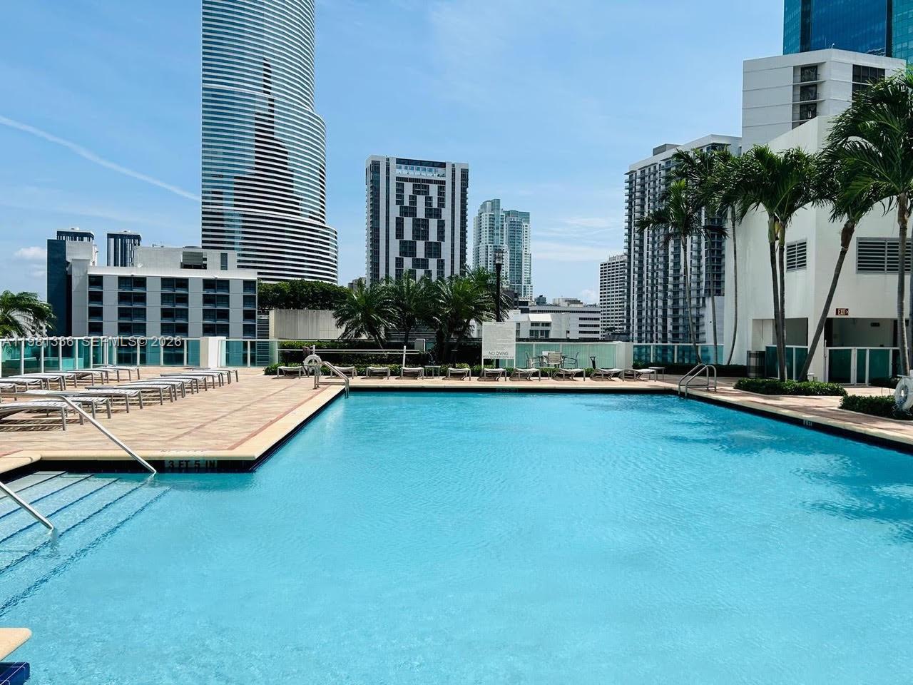 image Brickell on the River South20