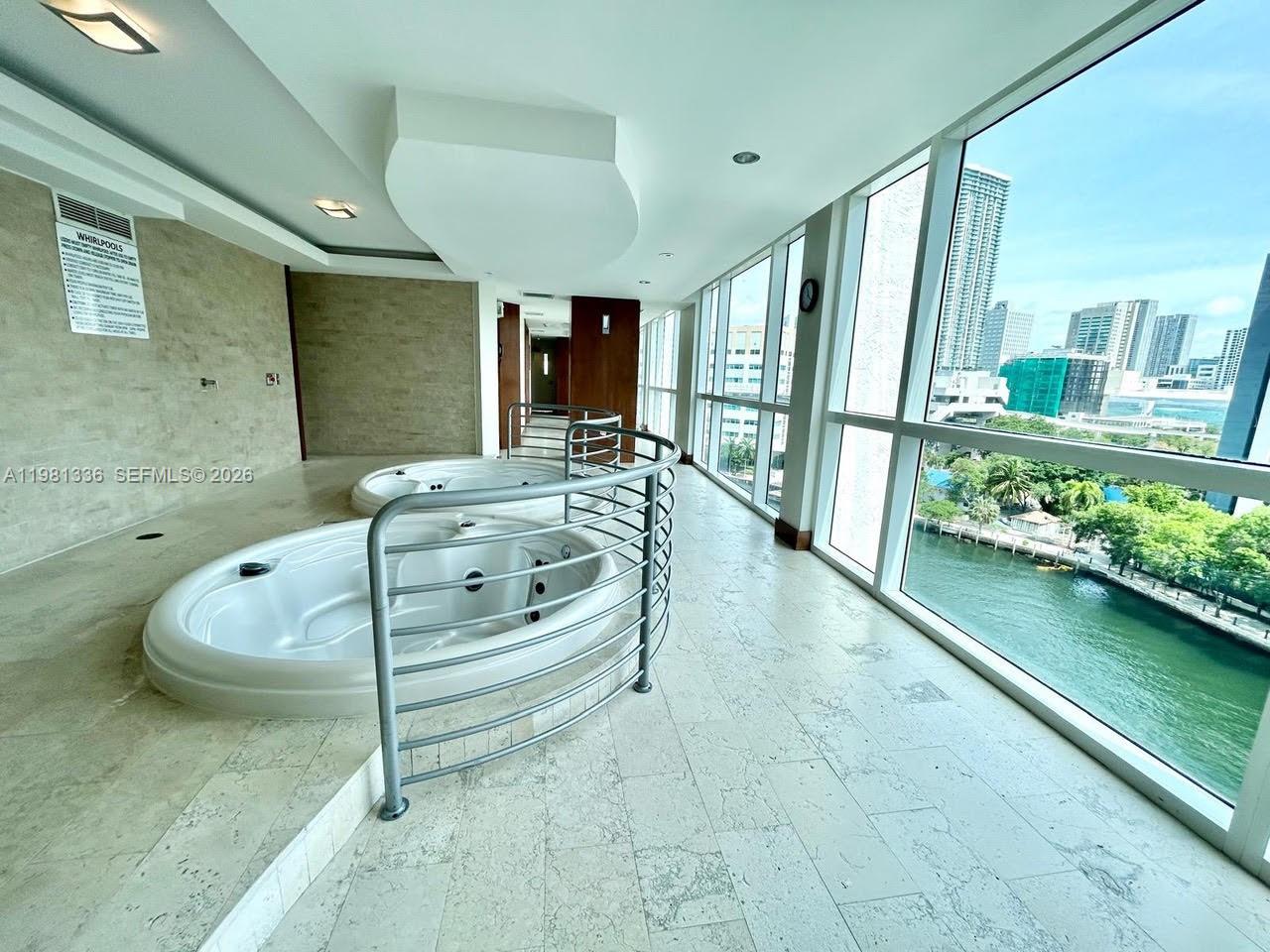 image Brickell on the River South25