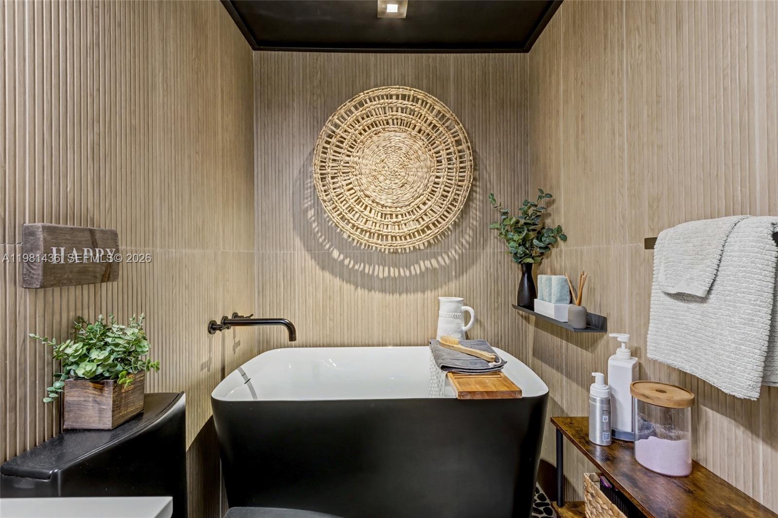 3111 N Ocean Dr #1612 Hollywood, FL 33019