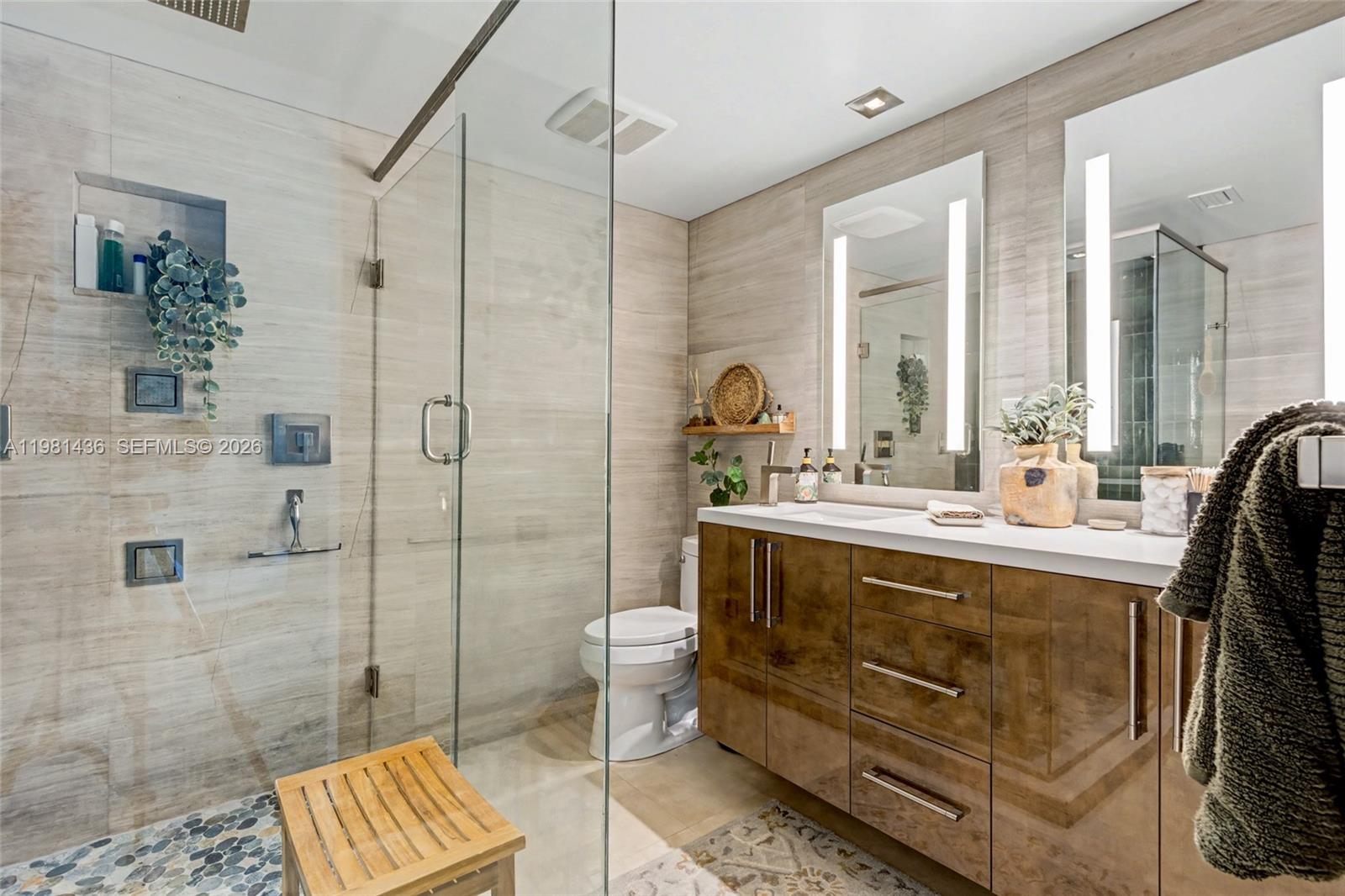 3111 N Ocean Dr #1612 Hollywood, FL 33019