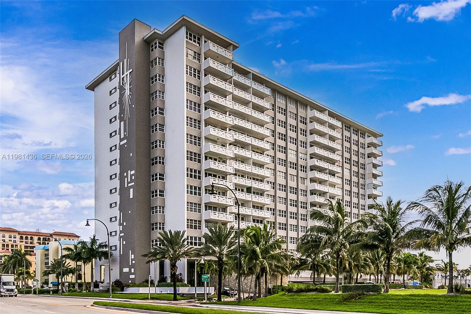 3111 N Ocean Dr #1612 Hollywood, FL 33019