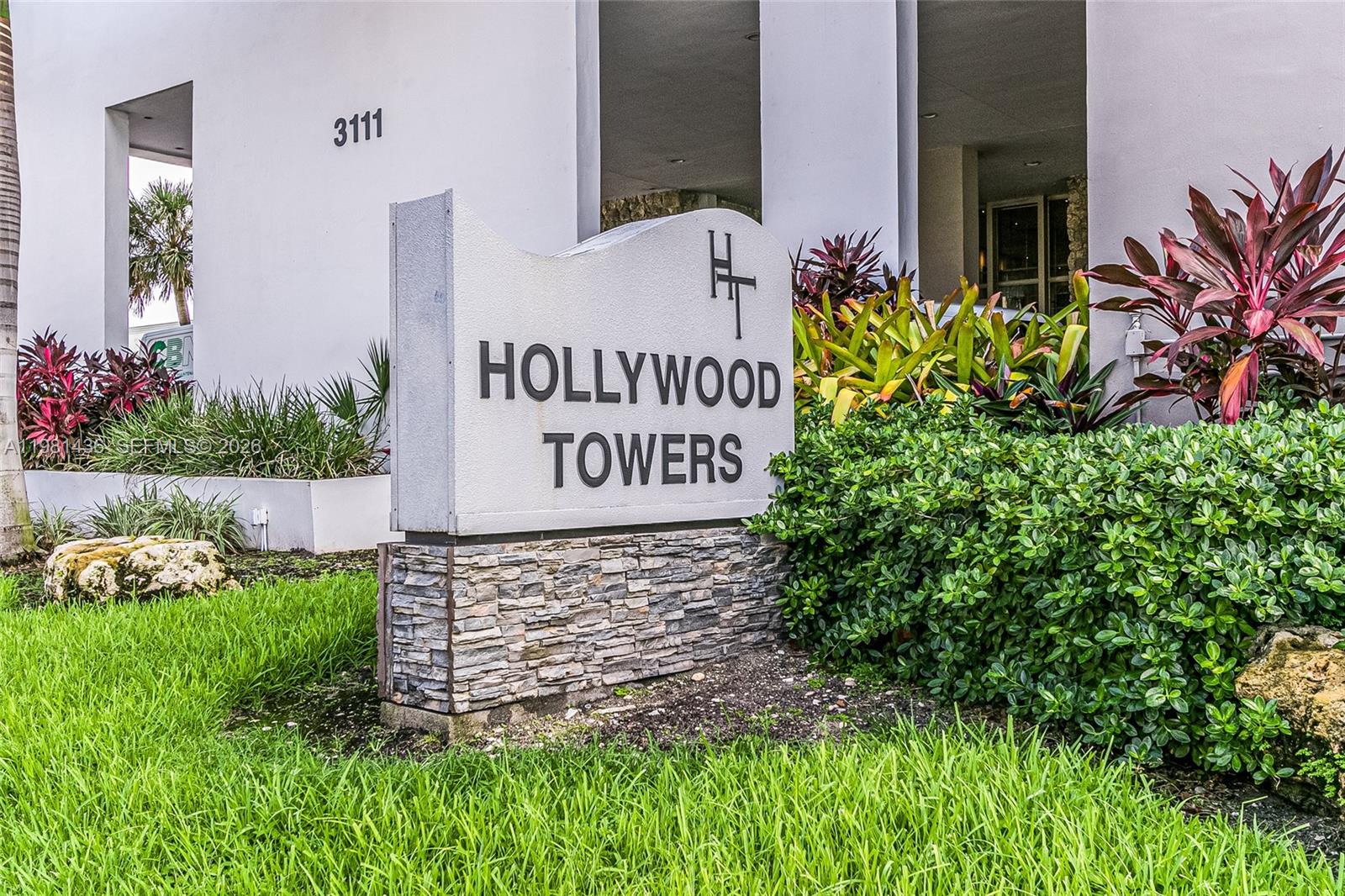3111 N Ocean Dr #1612 Hollywood, FL 33019