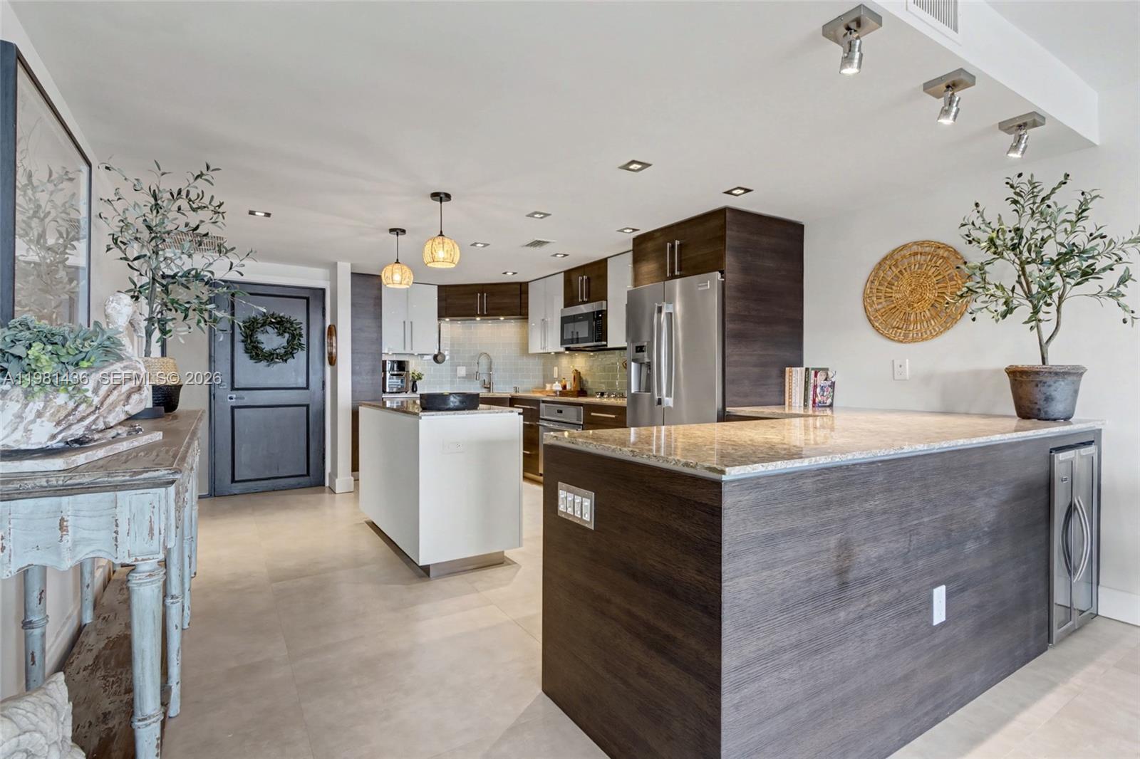 3111 N Ocean Dr #1612 Hollywood, FL 33019