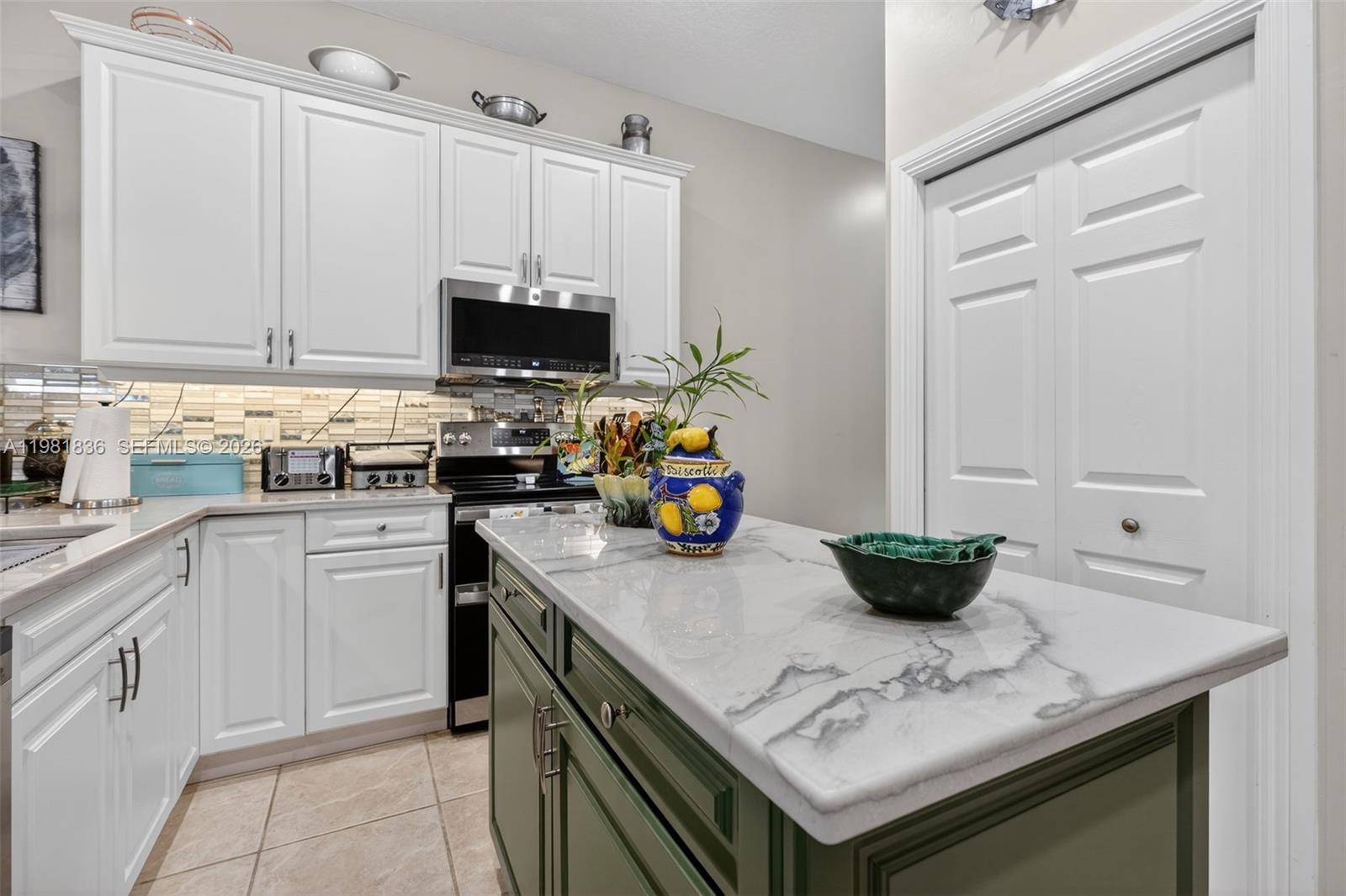 7702 SE Mammoth Dr Hobe Sound, FL 33455