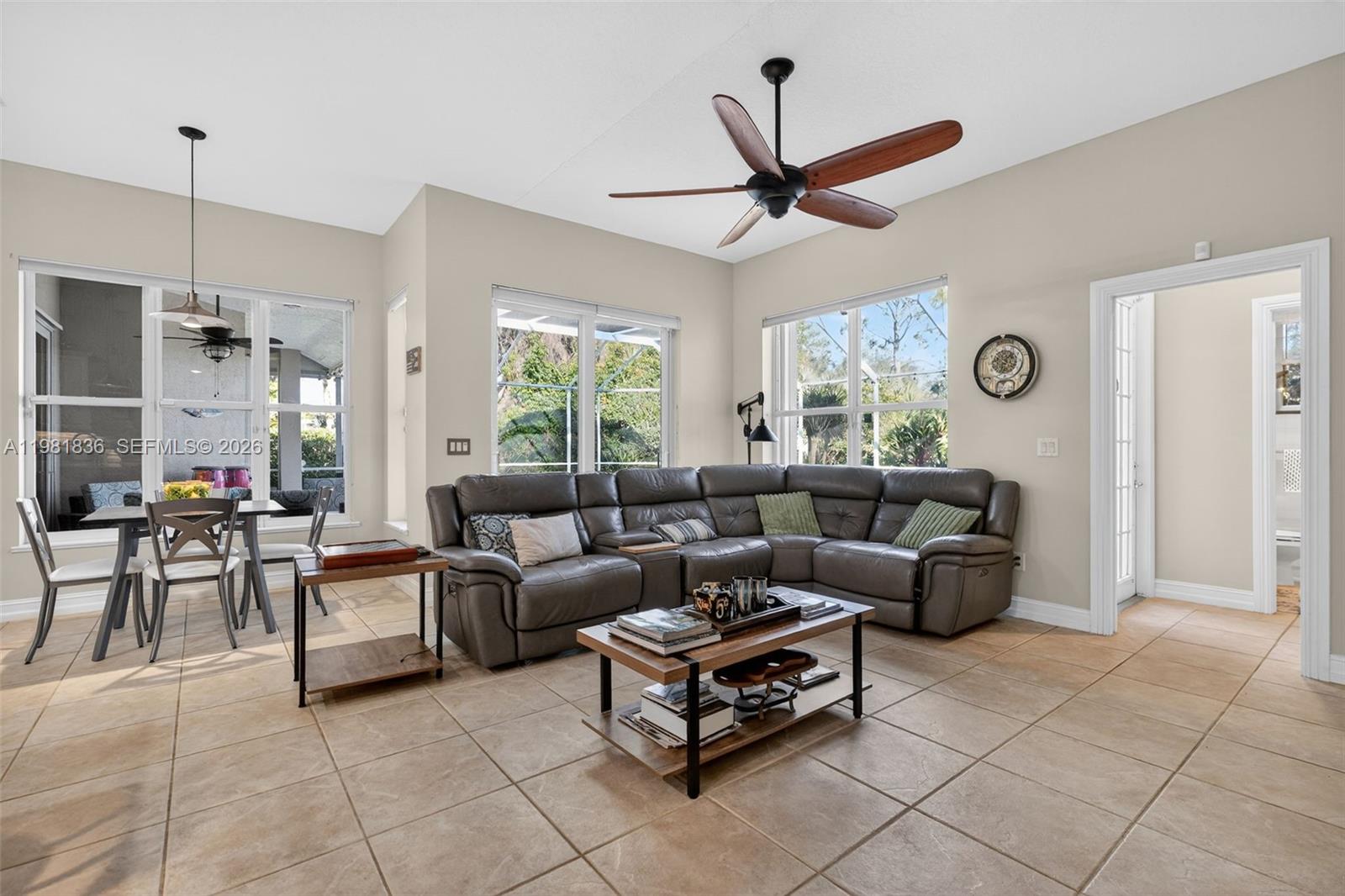 7702 SE Mammoth Dr Hobe Sound, FL 33455