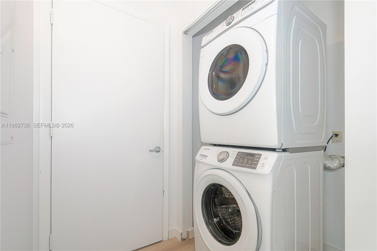 10 SW South Riv Dr #607 Miami, FL 33130