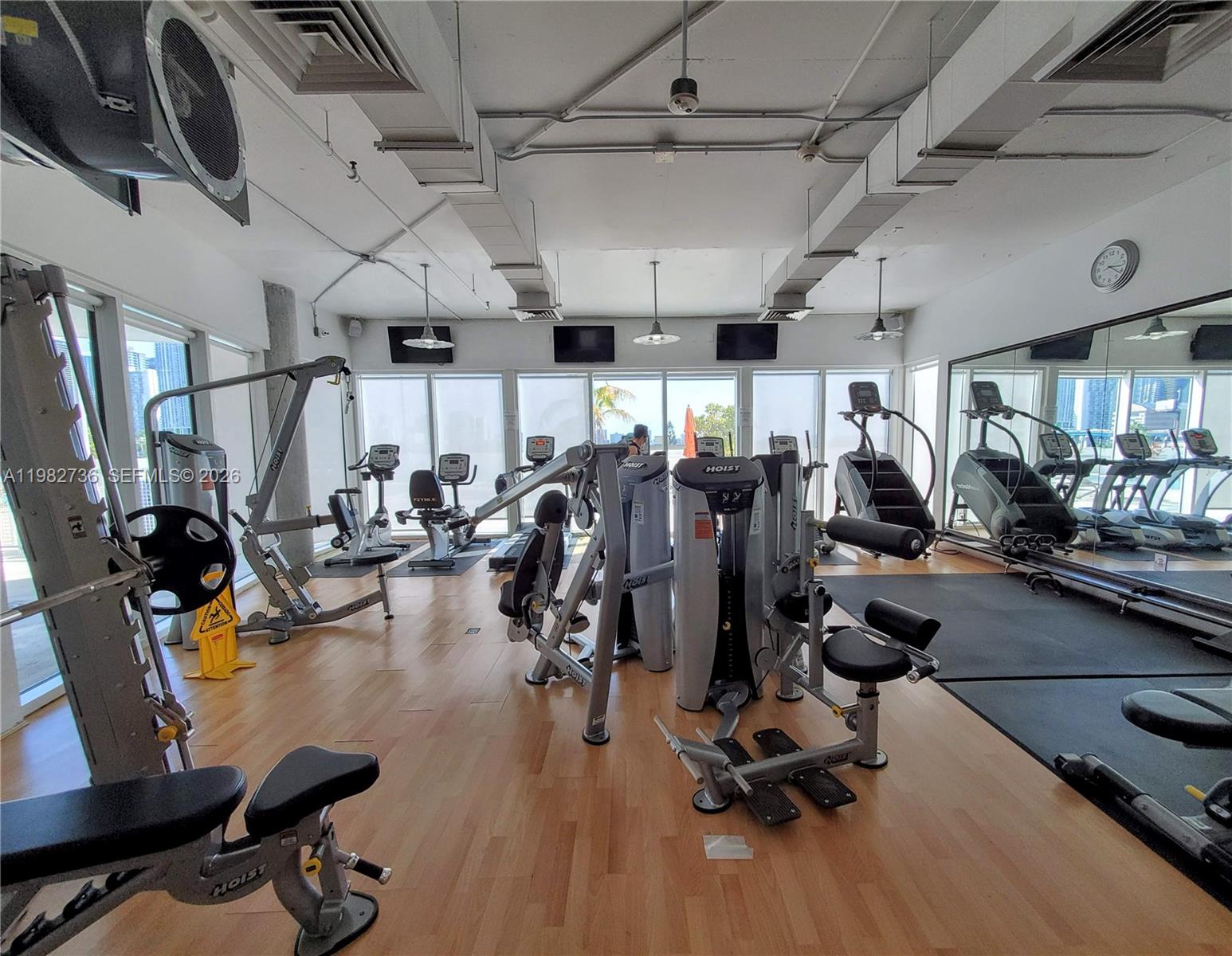 10 SW South Riv Dr #607 Miami, FL 33130